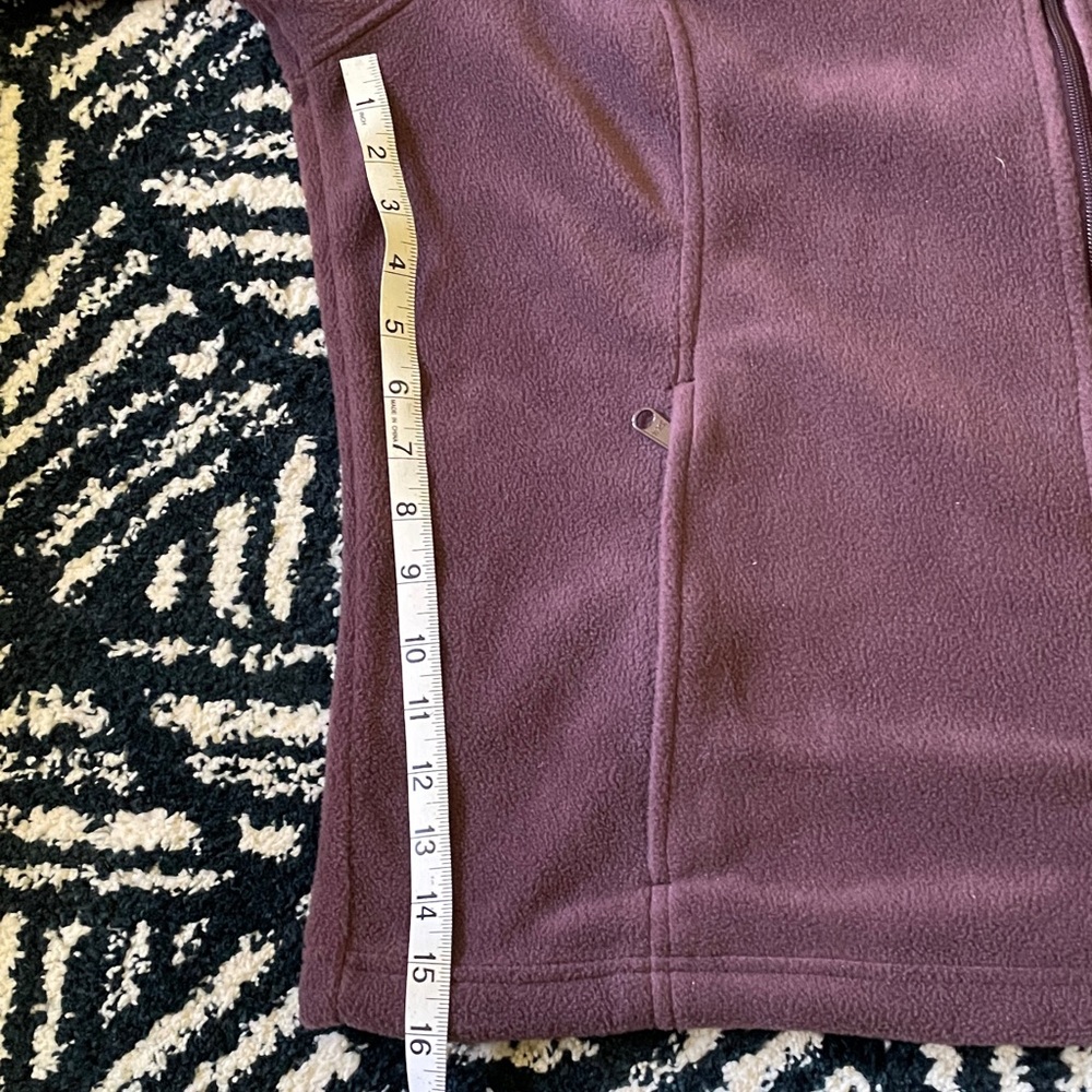 Columbia Women's Ski Jacket in Plum - Picture 3 of 5